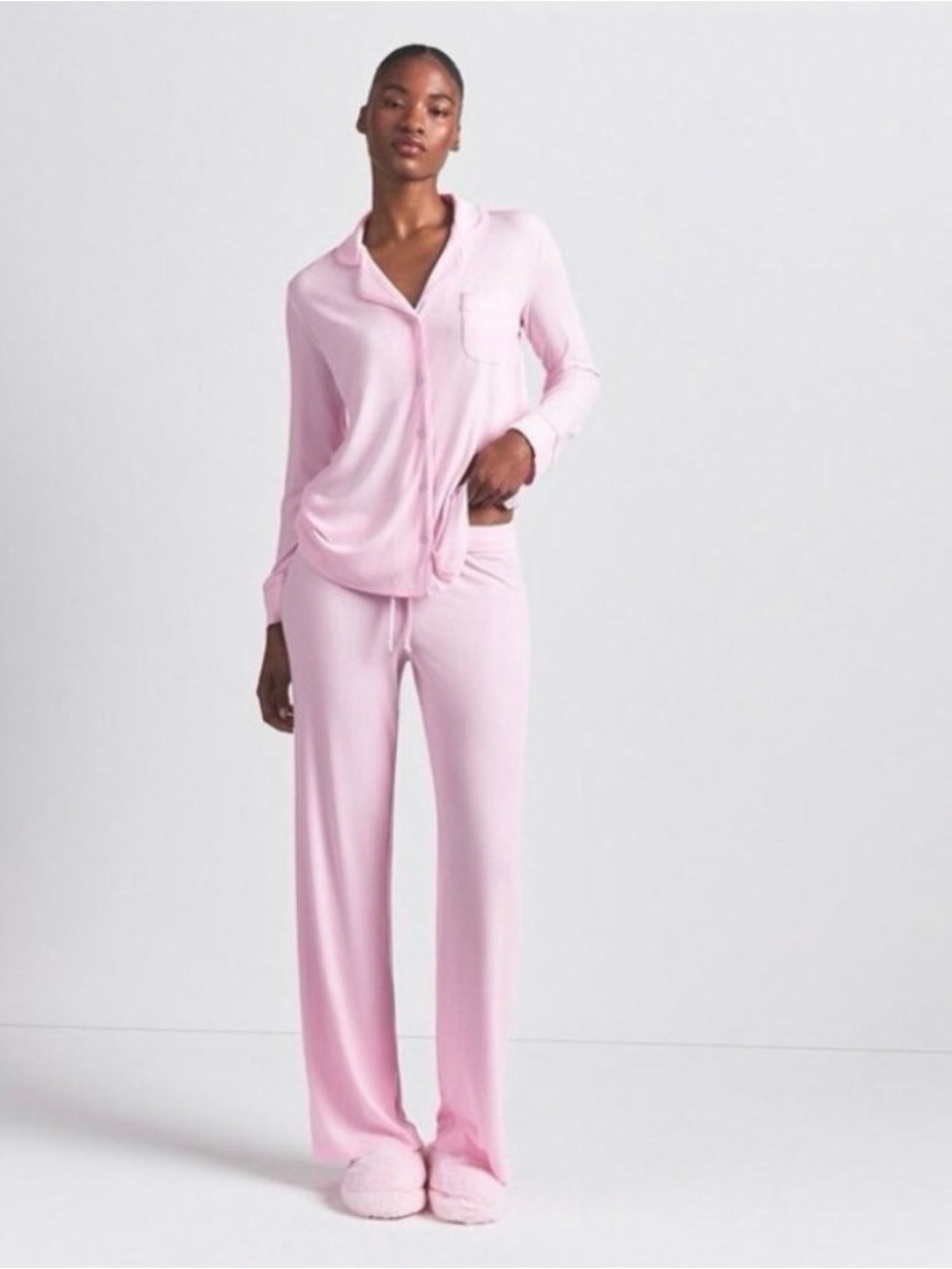 SKIMS NWT and bag pj set in color BLOOM!!!